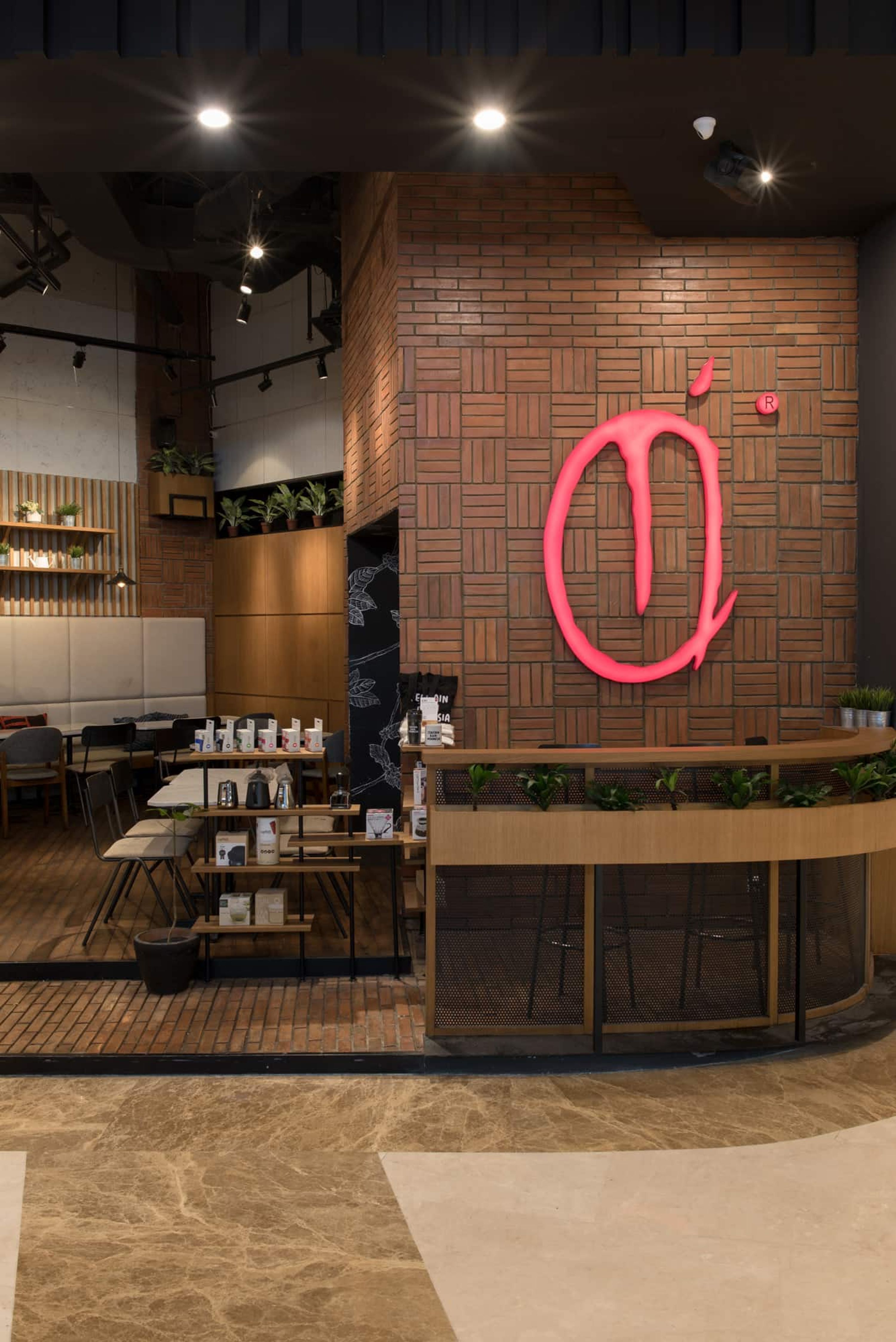 Anomali Coffee Pik - 2